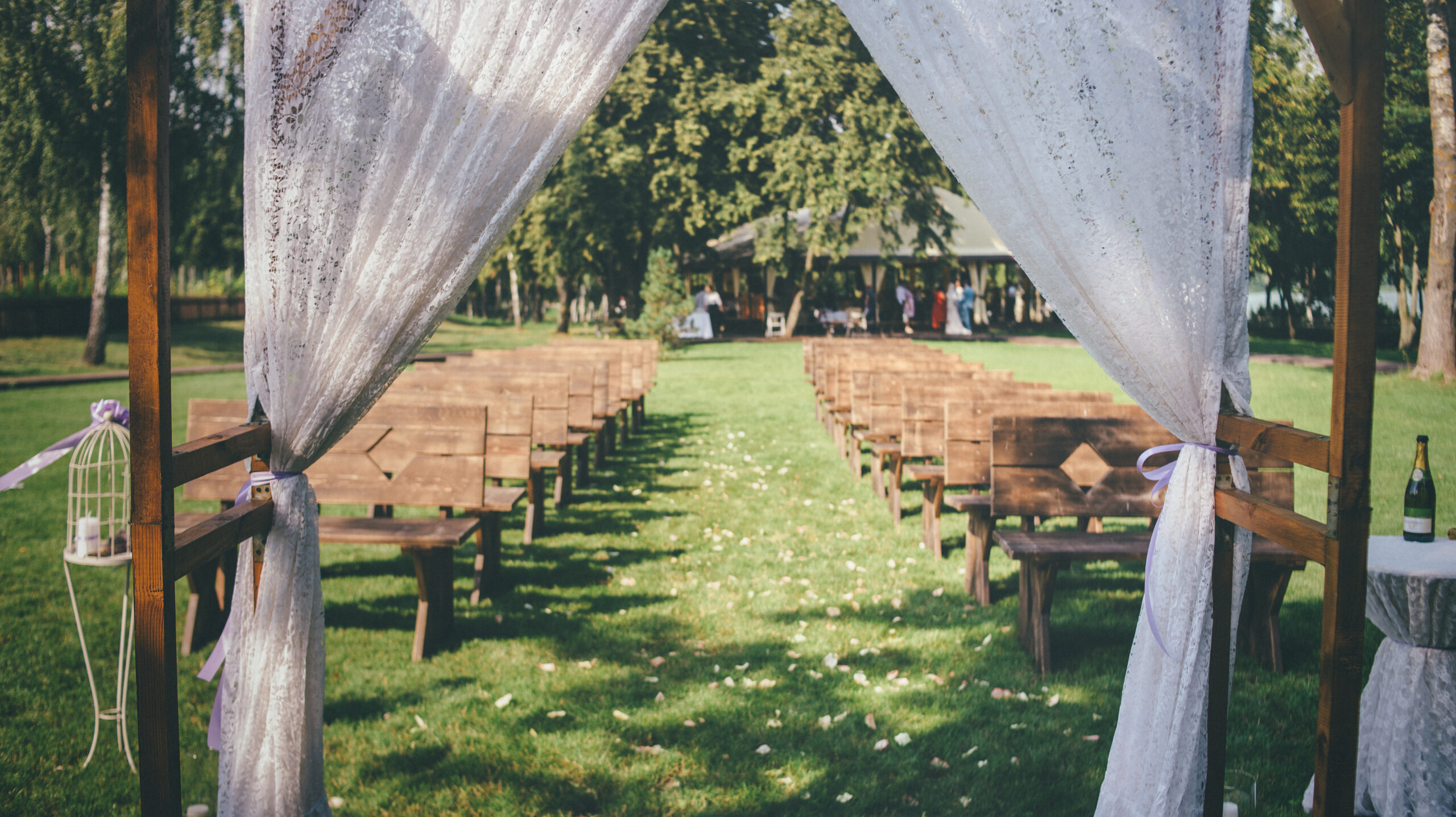 Noivo divulga vídeos da noiva nas redes sociais no dia do casamento